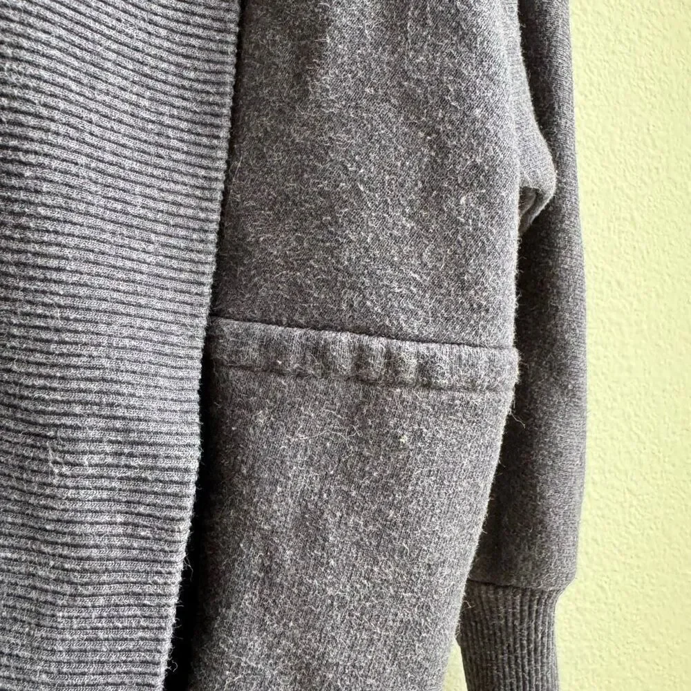 ✨$5/$25 Aritzia Wilfred Diderot Cocoon Cardigan Purple Open Front Size XS